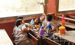 斯坦利的饭盒在线观看,揭秘校园美食传奇